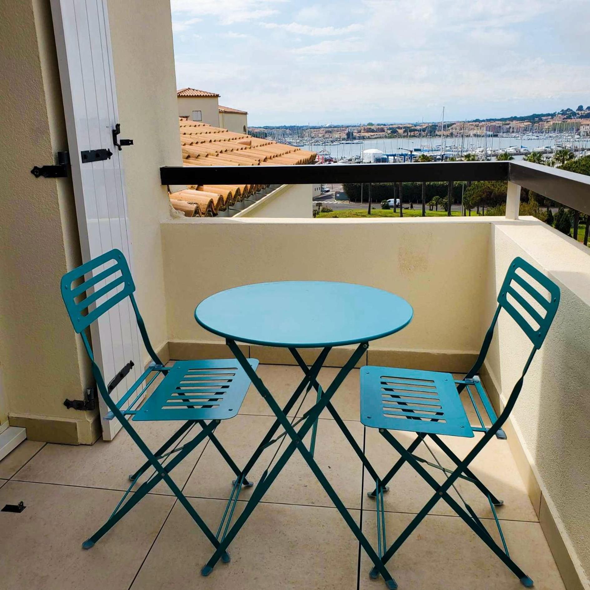 Grand Appartement Proche Port Et Plages, 6 A 8 Pers, 3 Chambres, Climatise Agde Exterior photo